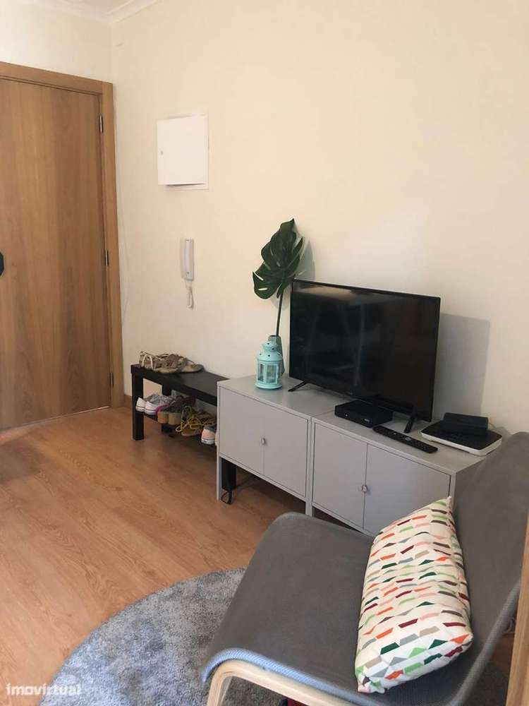 Apartamento T1 com terraço - Grande imagem: 2/14