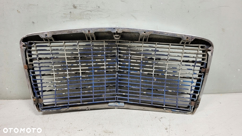 Grill Atrapa Chłodnicy Mercedes W123 - 5