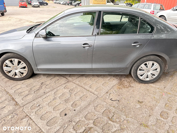 Volkswagen Jetta 1.6 TDI BMT Comfortline - 2