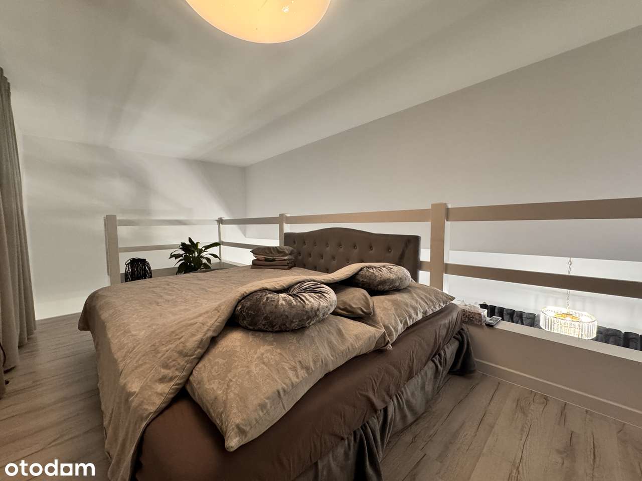 Wspaniałe mieszkanie na popularnych 4 Wieżach! Do wejścia! Idealne!-8