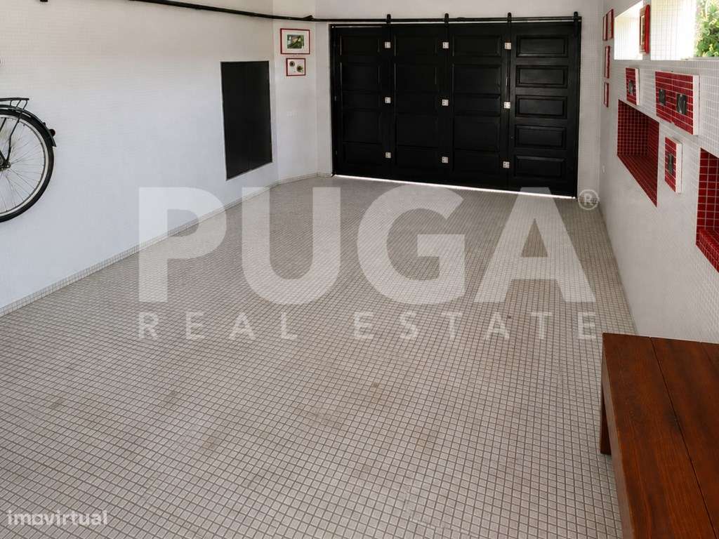 Moradia T5 em Miramar | Lote de 1.135 m² a escassos metros da Praia-18