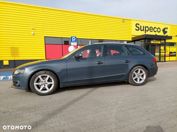 Audi A4 Avant 2.0 TDI DPF Ambition - 2