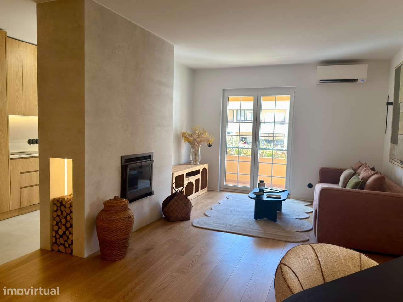 Apartamento T1 Remodelado e Mobilado na Costa da Guia, Cascais-3