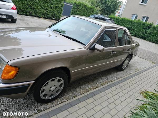 Mercedes-Benz W124 (1984-1993) - 6