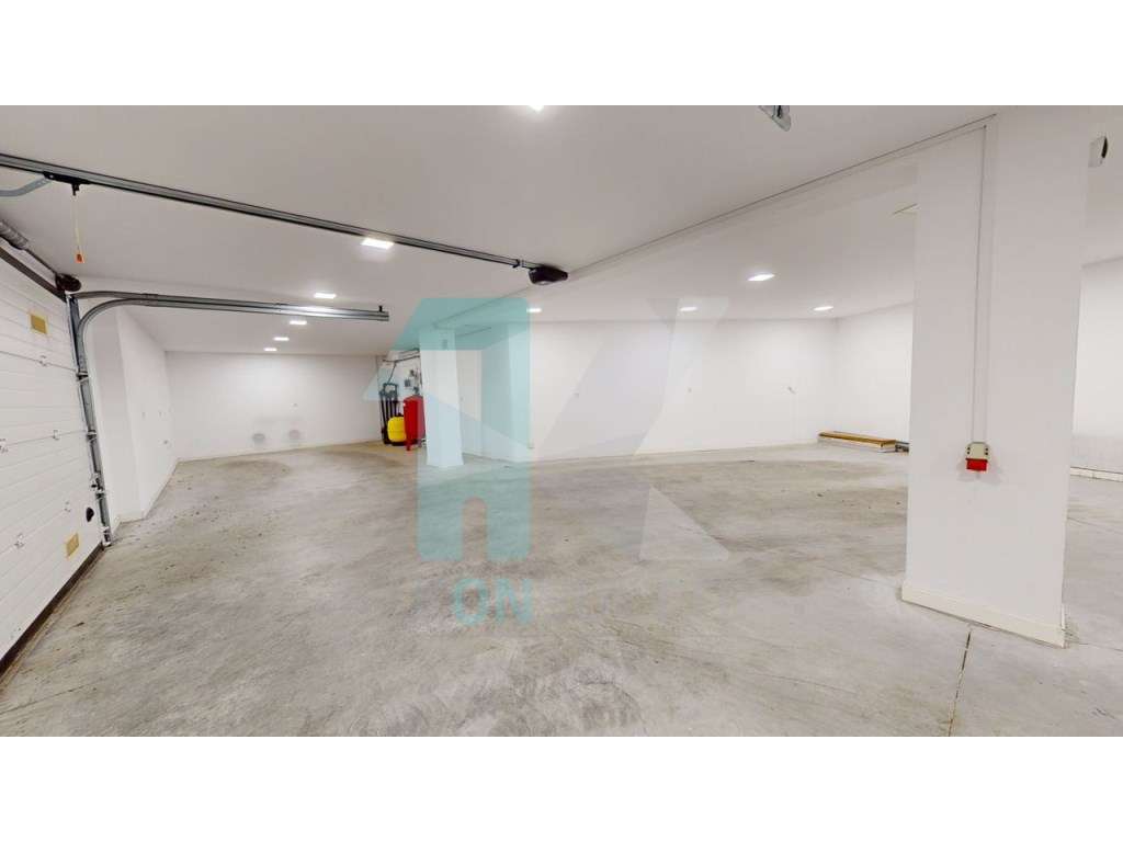 Moradia T6 elegante e sofisticada na Herdade da Aroeira-11