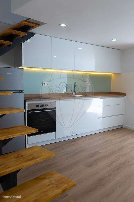 Moradia T2 para venda - Grande imagem: 2/18