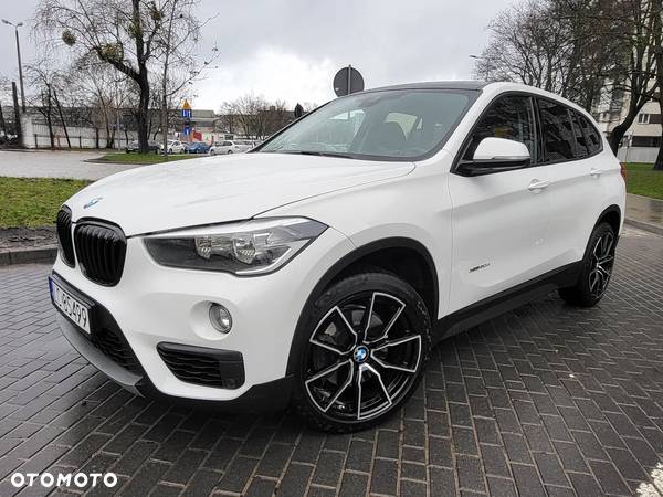 BMW X1 xDrive20d Sport Line - 3