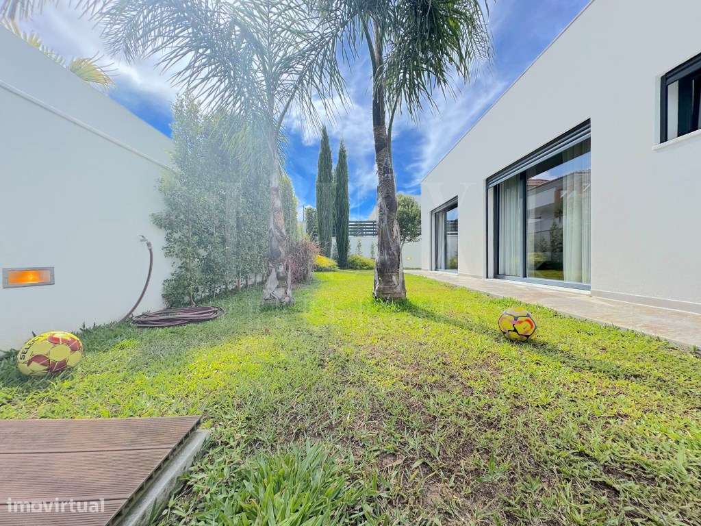 MORADIA DE LUXO EM CABRIZ, SINTRA-46