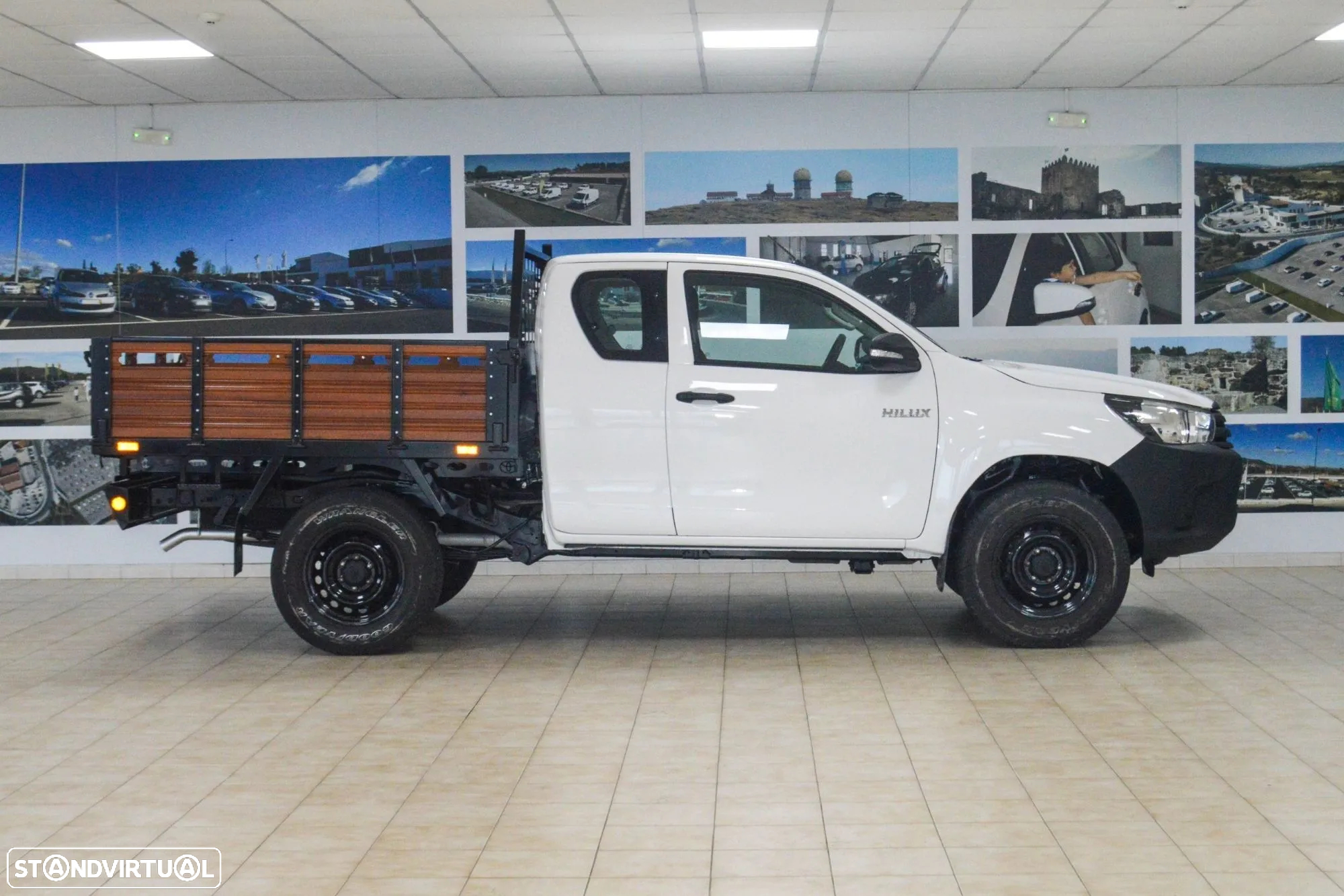 Toyota Hilux 2.4 D-4D 4WD CE - 5