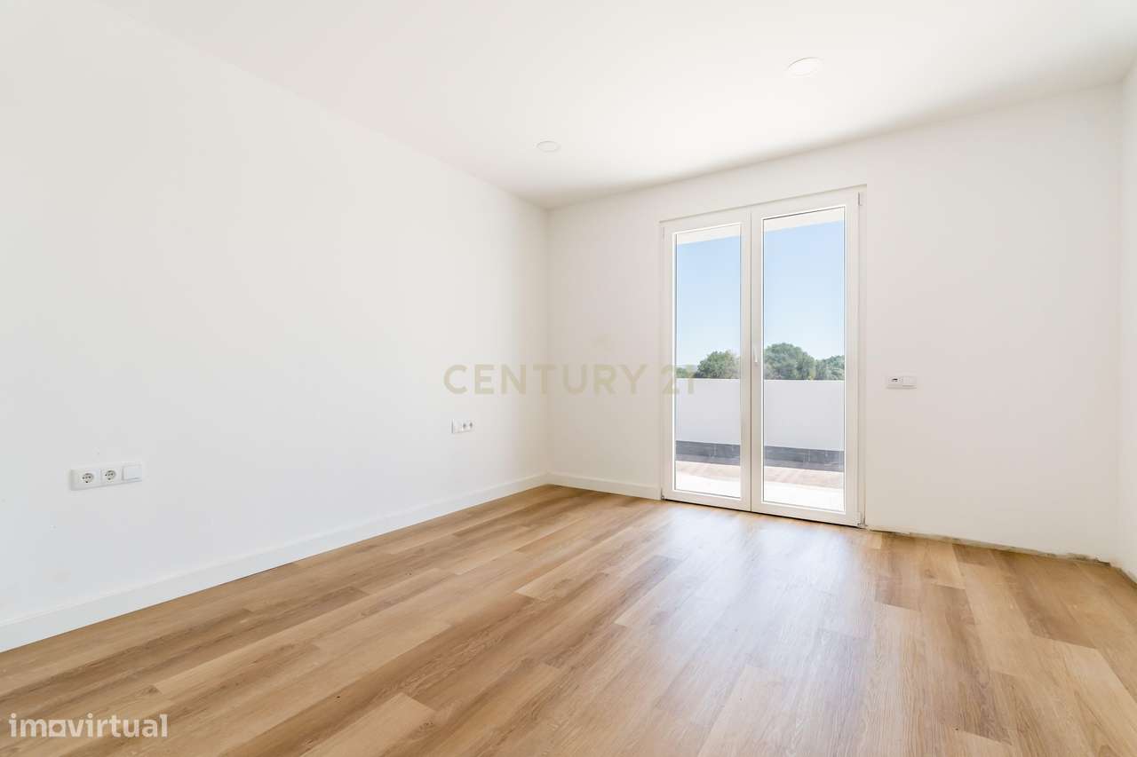 Moradia T3, Nova e Exclusiva: Campo, Mar e Piscina em Albufeira-25