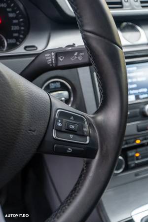 Volkswagen Passat 1.6 TDI BlueMotion Technology Comfortline - 22
