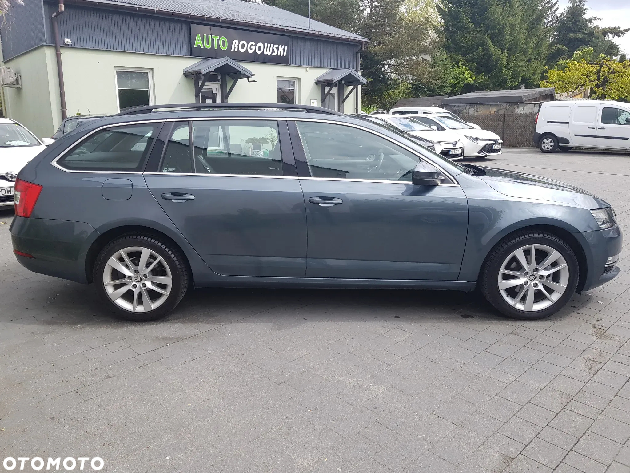 Skoda Octavia 2.0 TDI SCR Style DSG - 6