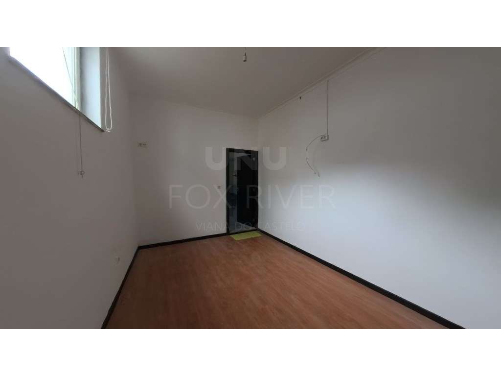 Moradia T3 em Barroselas com garagem e jardim - Grande imagem: 4/8