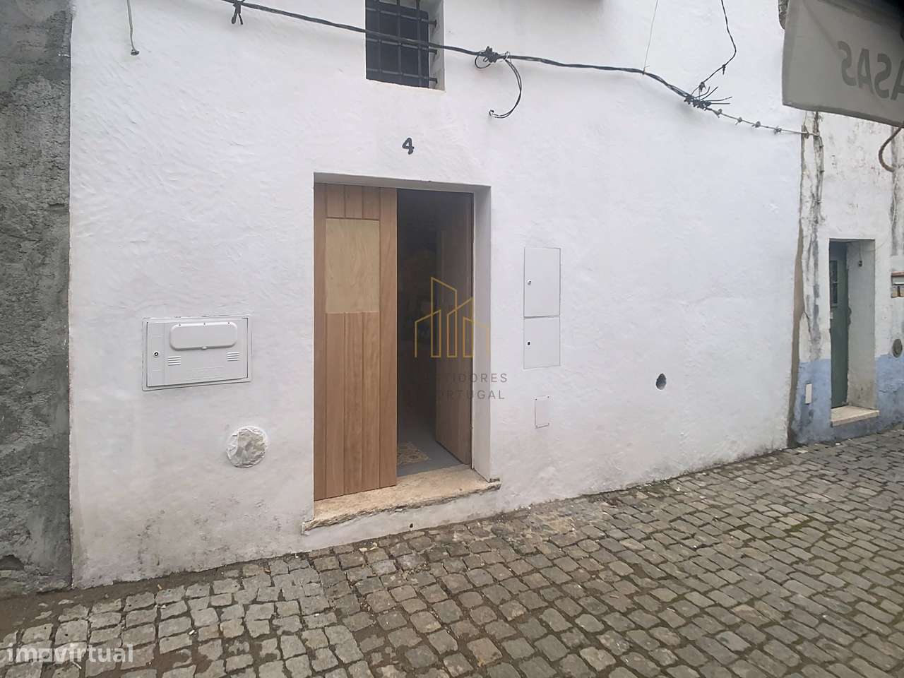 Casa Típica Alentejana no Interior do Castelo de Borba - Grande imagem: 3/30