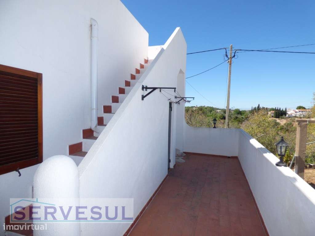 Charmosa moradia situada a apenas 1 km da vila de Paderne e a 20 mi...-21