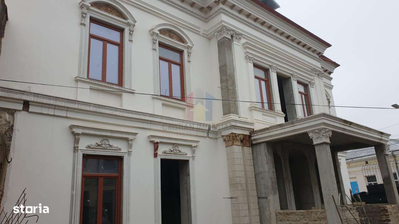 Conac Boieresc P+1 Ultracentral 695mp construiti, teren 466 mp pe colt - Imagine principală: 4/20