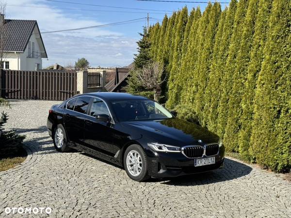 BMW Seria 5 520d xDrive - 2