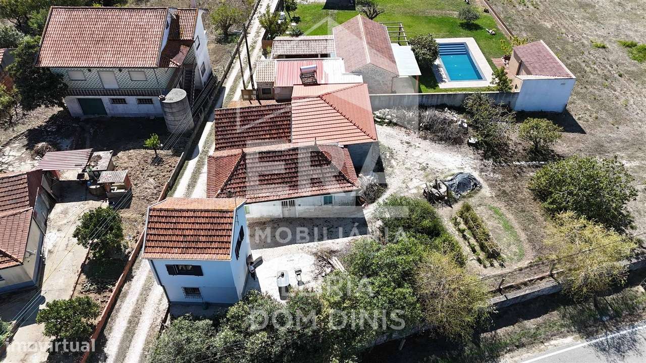 Moradia T3 inserida num terreno com 869m2-5