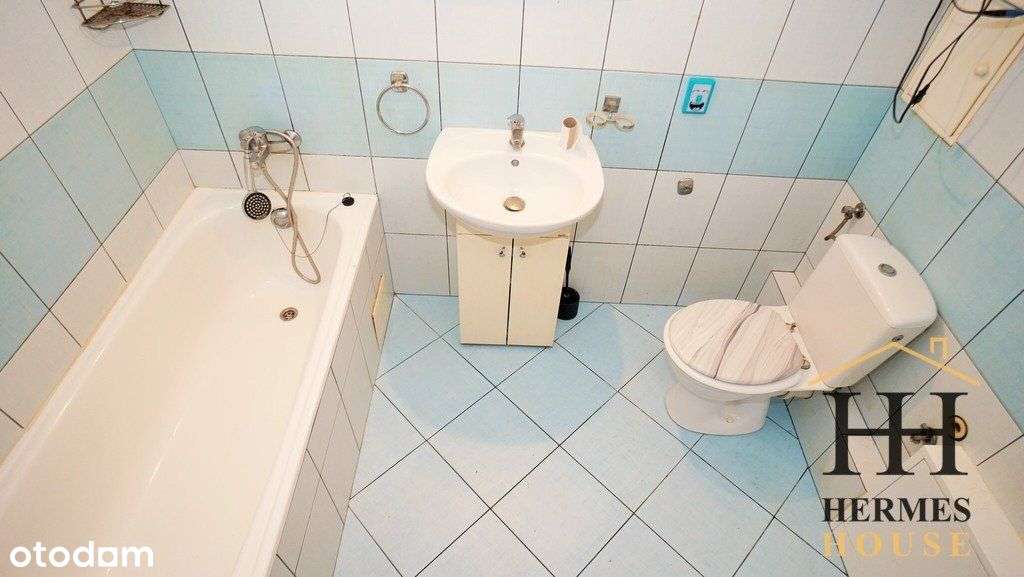 Trzy pokoje w nowszym budownictwie, garaż-5