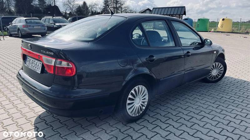 Seat Toledo 1.6 Stella - 2