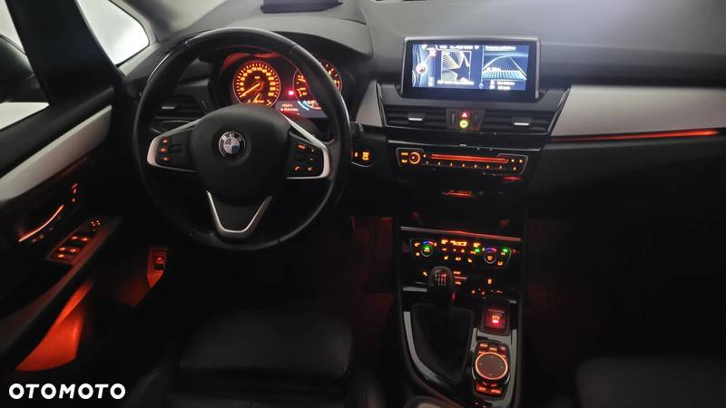 BMW Seria 2 218d Active Tourer Luxury Line - 28