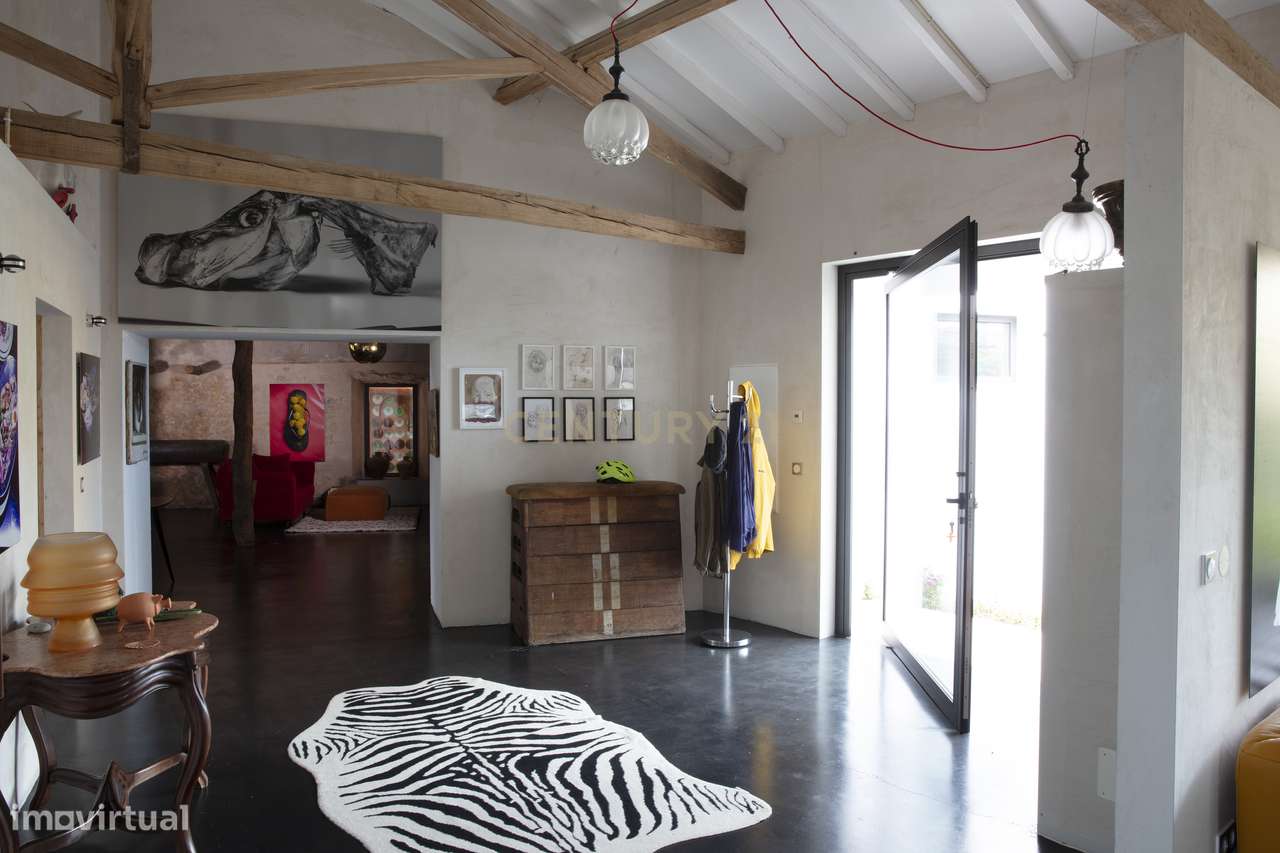 Moradia com 19 divisões onde o passado dá vida à arte e ao conforto mo - Grande imagem: 5/32