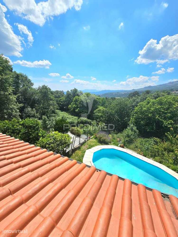 Magnífica Casa T6 em Adoufe – A 5 Minutos de Vila Real - Grande imagem: 4/40