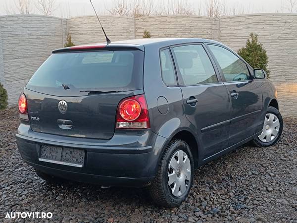 Volkswagen Polo - 4