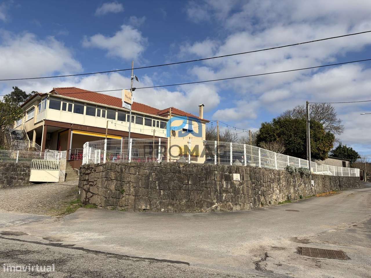 Armazém com 140 m2 inserido em terreno com 1989m2-22