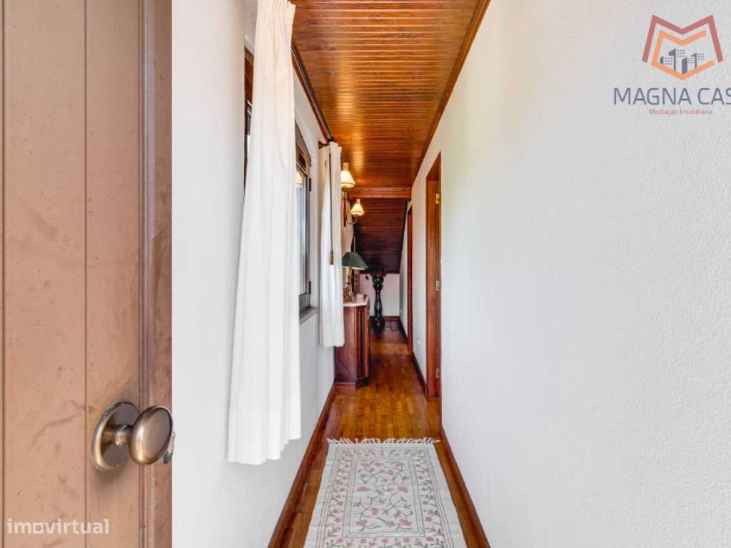 Moradia com Piscina e Jardim em Colares, Sintra-28