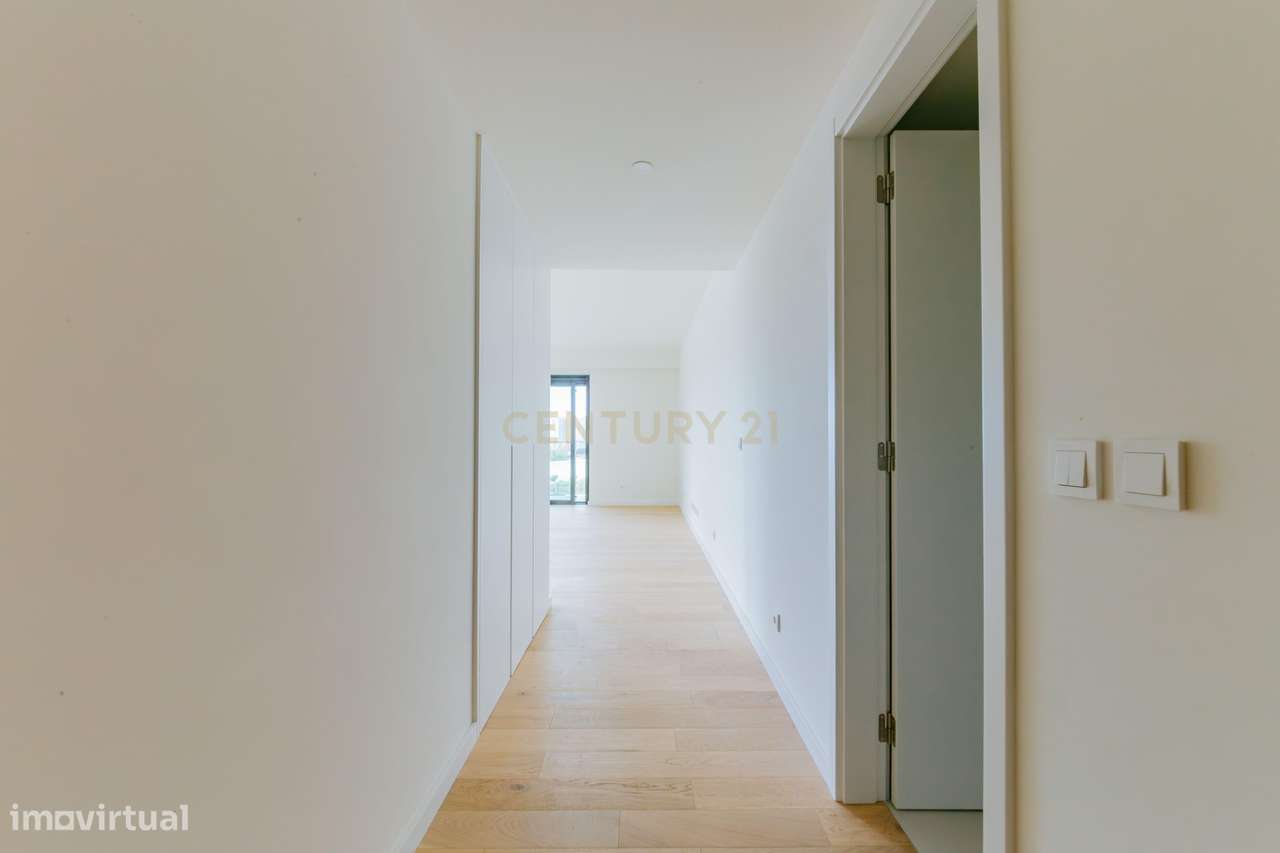 Apartamento T3 Condominio DUUO (Praça de Espanha) - Grande imagem: 4/50