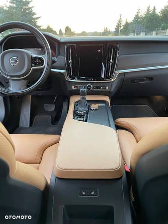 Volvo V90 Cross Country D4 AWD Geartronic Pro - 31