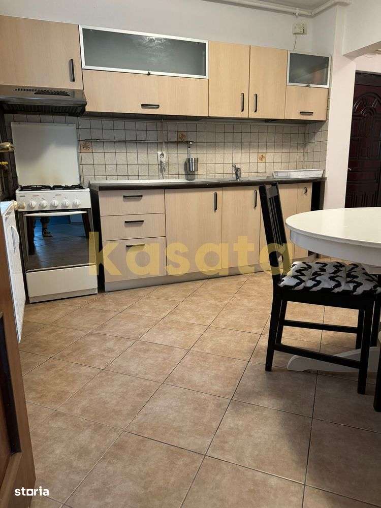 3 camere de închiriat, Lujerului – aproape de metrou și magazine - Imagine principală: 5/8