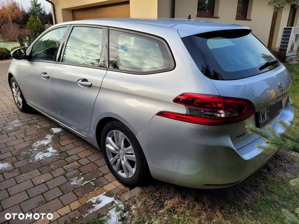 Peugeot 308 SW 1.2 PureTech Active S&S - 6