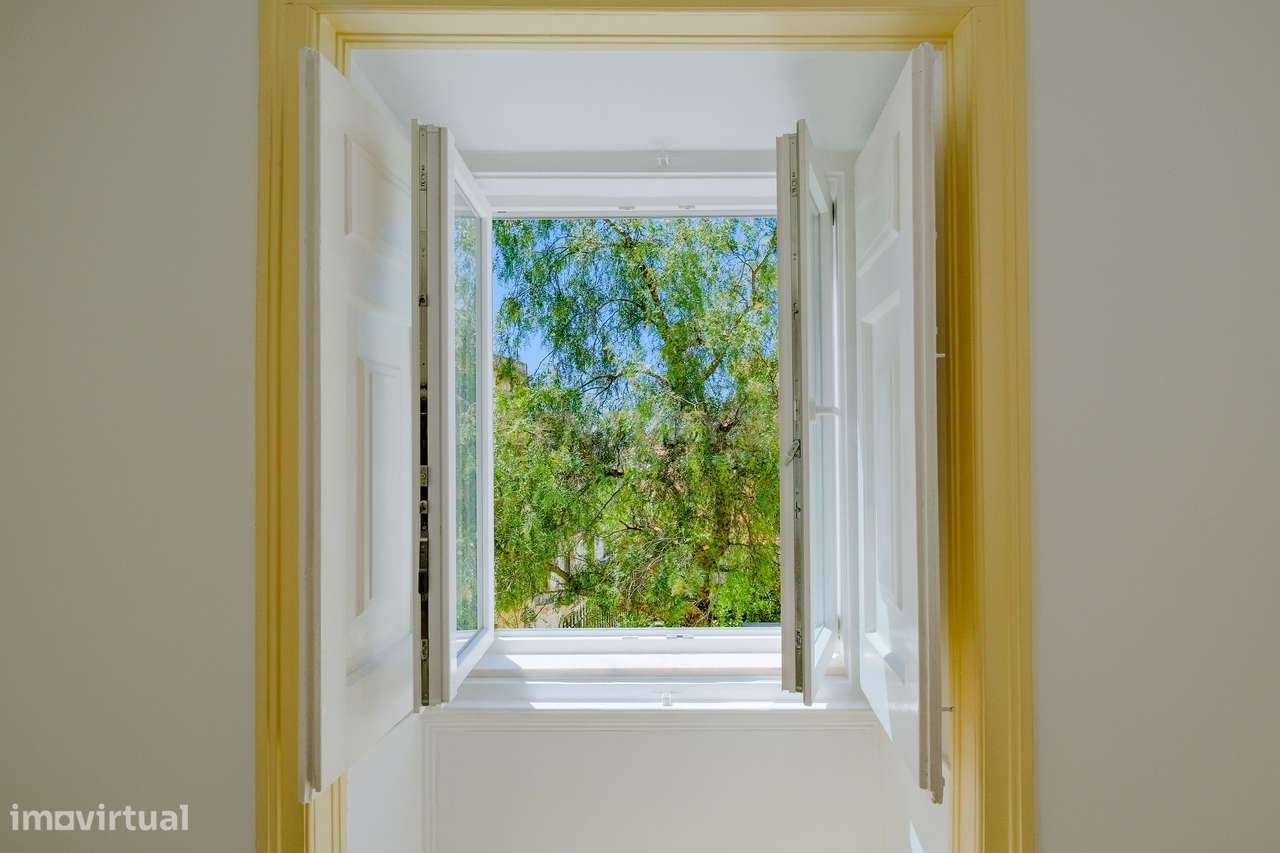 Apartamento T5 no Chiado-20