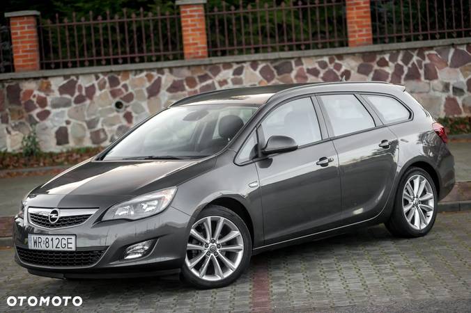 Opel Astra 1.4 Turbo Cosmo - 11