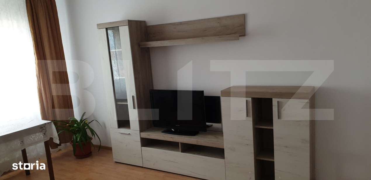 Apartament decomandat - Langa Liceul Ecaterina - Imagine principală: 2/4