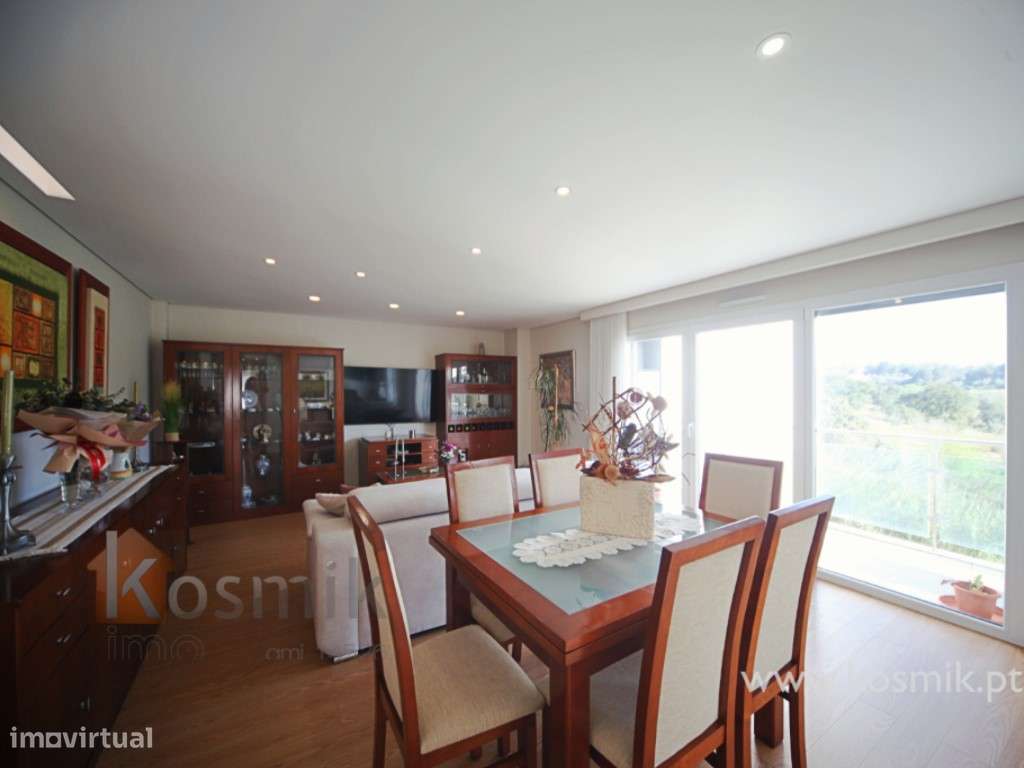 T2 ODIVELAS . PAIÃ :: SEMINOVO : Equipado : Garagem : Arrecadação-24