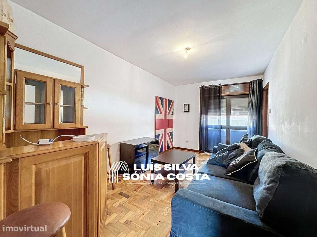 Apartamento T3 na R. Pedro Álvares Cabral, freguesia de Arrifana - Grande imagem: 2/15