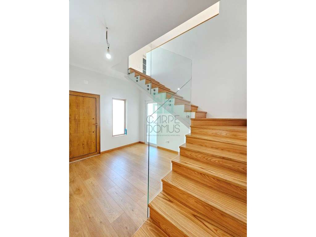 Excelente nova moradia T5 com piscina, em lote 7580m2, em Alpiarça,...-28