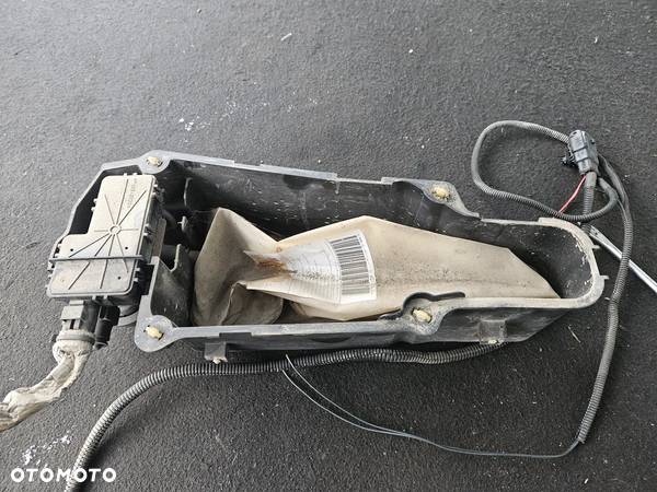 Zbiorniczek FAP DPF pompka Citroen C4 Picasso - 3