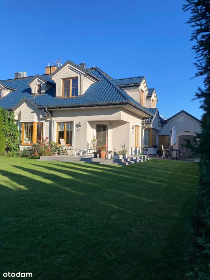 Duży dom z pokojem na parterze blisko lasu-12