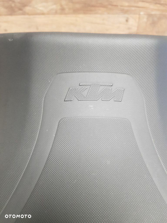 Siedzenie kierowcy KTM 1290 Super Duke GT - 3