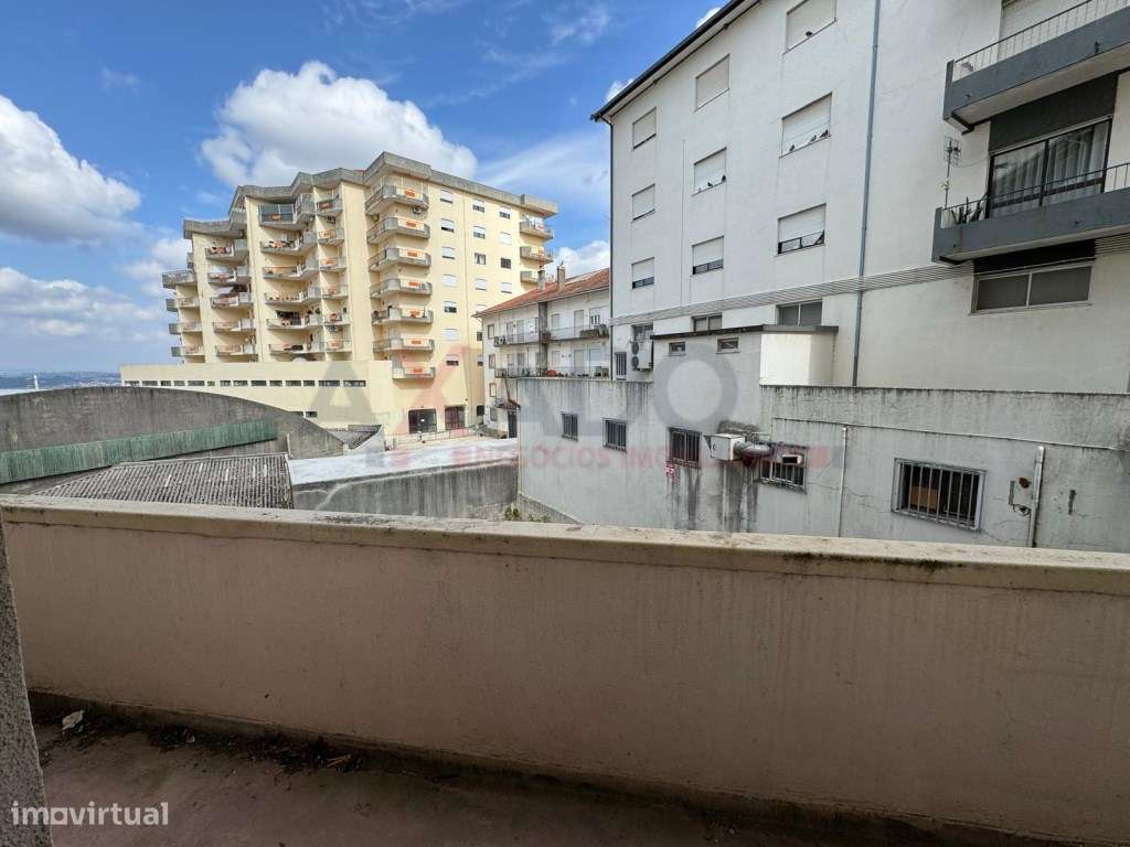 Loja comercial em Seia com área de 90,20 m2-6