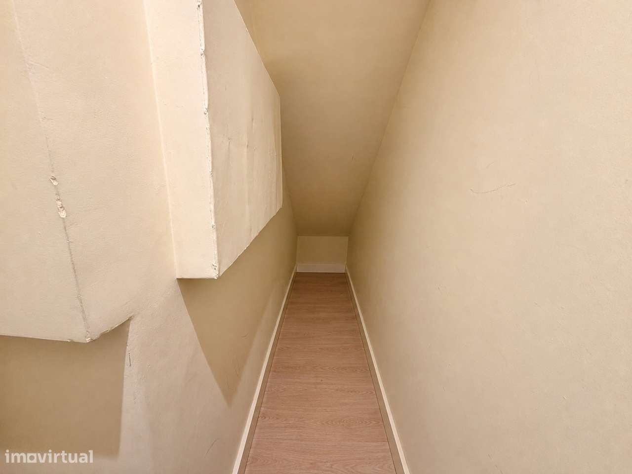T2 Remodelado 97 m² | Bairro do Rêgo | Lisboa-12