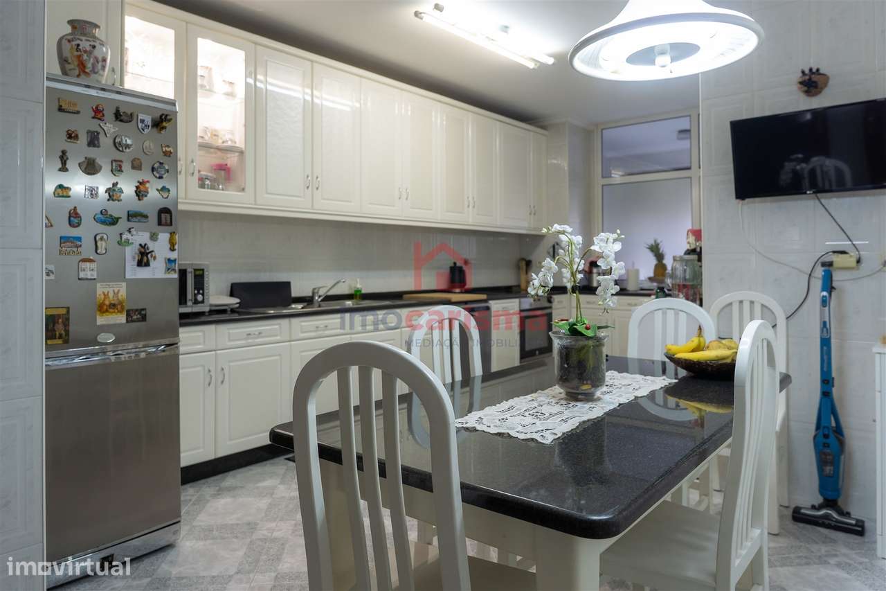 Apartamento T3 no centro de Vila das Aves, Santo Tirso-8