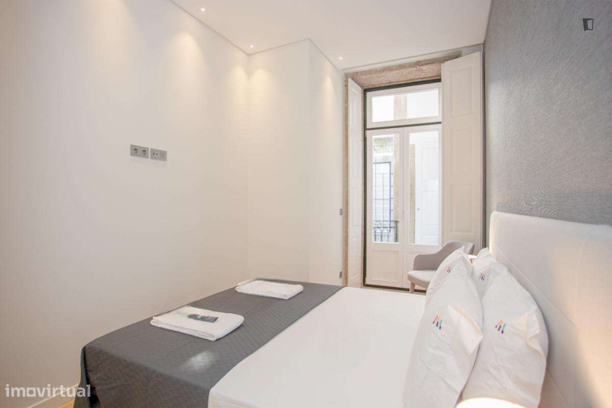 Apartamento com 1 quartos - localizado em Sé Porto - Grande imagem: 4/19