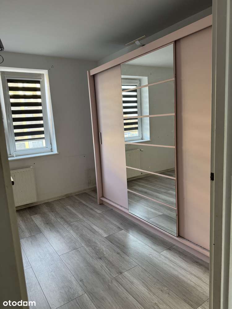 Sprzedam ustawne 2-pokojowe mieszkanie OS. Wyzwolenia Turek-12