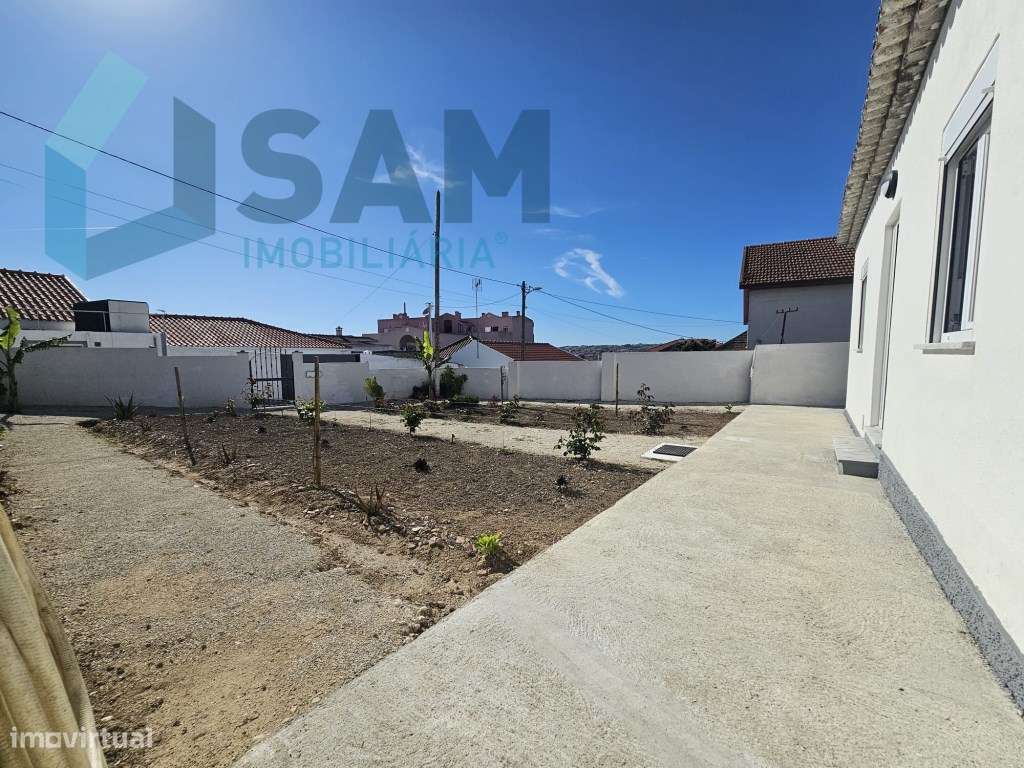 Moradia T2 com 622m² de terreno e fantástico espaço exterior em A d...-15