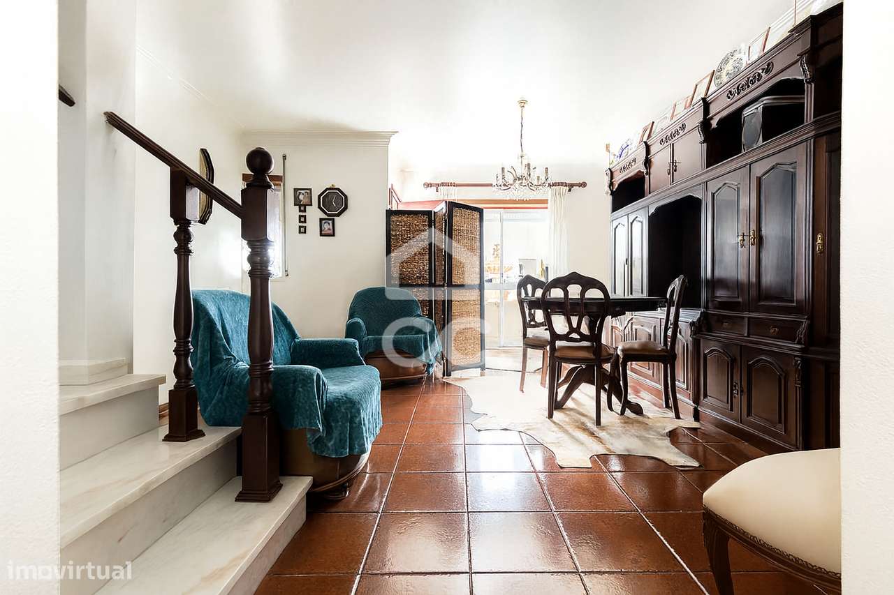 Moradia T3 c/ Quintal e Garagem | Bairro de Almeirim, Évora - Grande imagem: 5/49